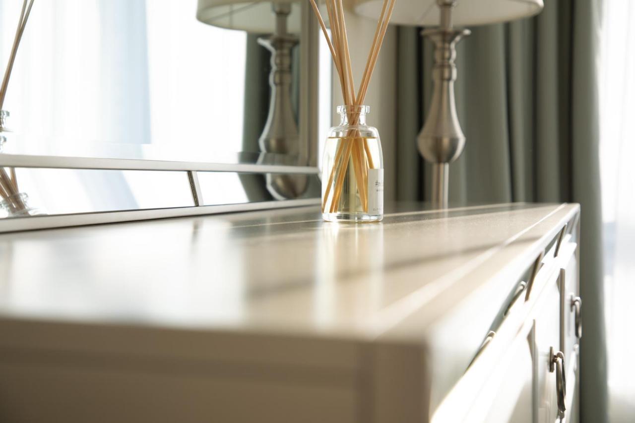 Nasma Luxury Stays - Pastel-Colored Apt With Jaw-Dropping Marina Views Дубай Экстерьер фото